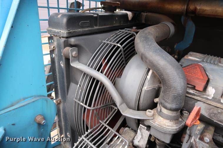 image for item FI9757 2002 Genie TML-4000N light plant