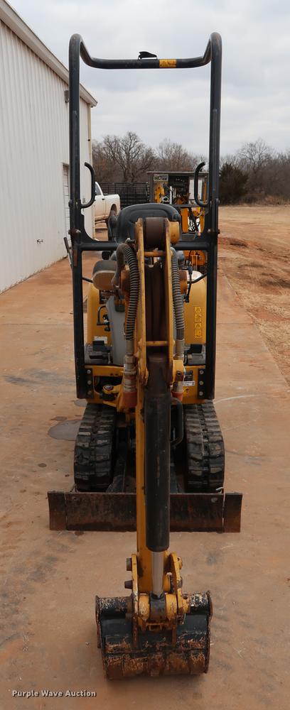 image for item FI9760 2014 Caterpillar 300.9D mini excavator