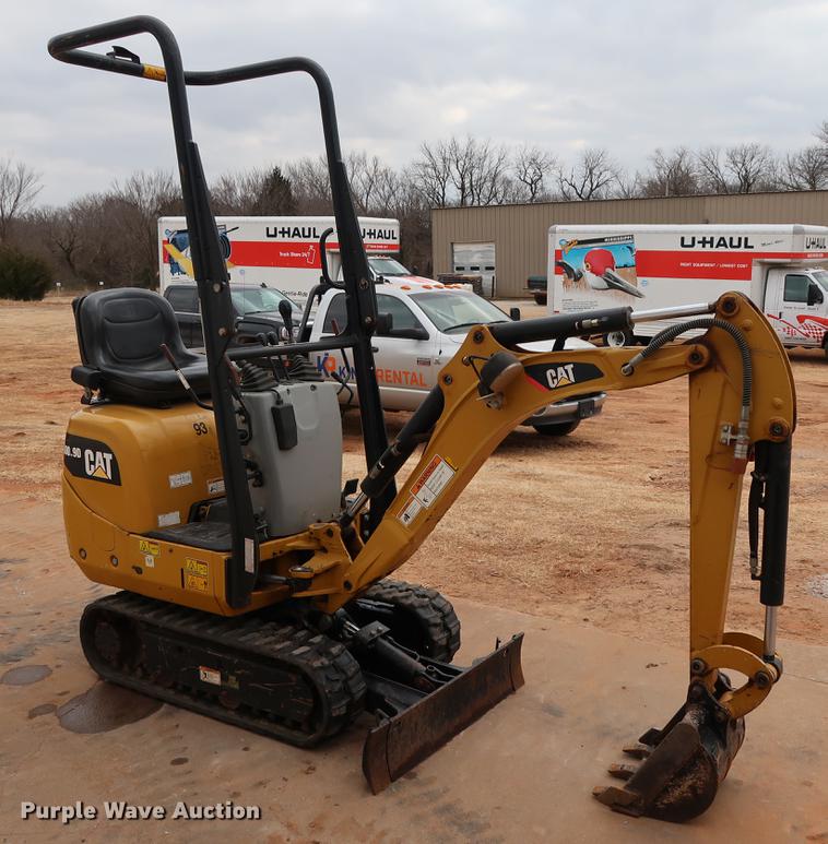 image for item FI9760 2014 Caterpillar 300.9D mini excavator