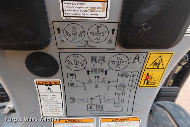 image for item FI9760 2014 Caterpillar 300.9D mini excavator