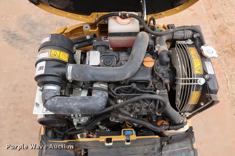 image for item FI9760 2014 Caterpillar 300.9D mini excavator