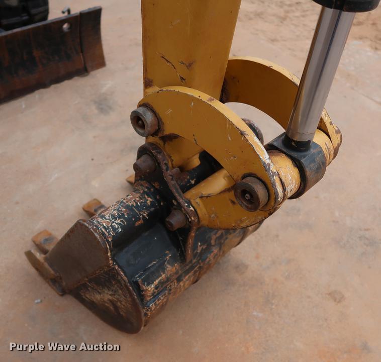 image for item FI9760 2014 Caterpillar 300.9D mini excavator