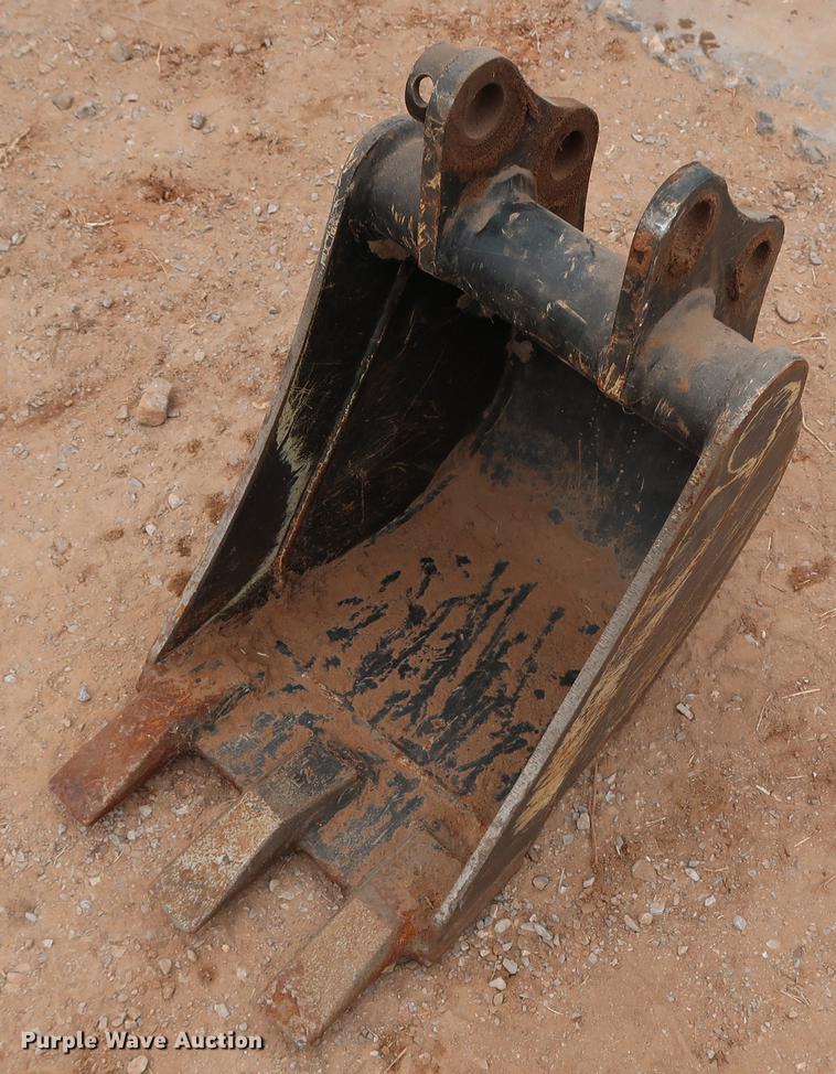 image for item FI9760 2014 Caterpillar 300.9D mini excavator