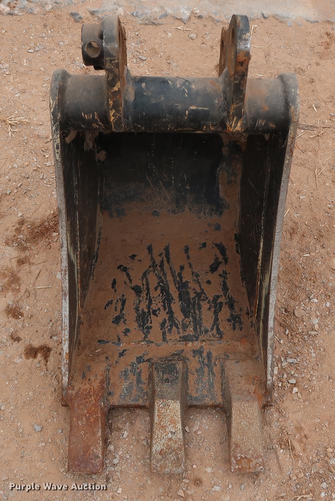 image for item FI9760 2014 Caterpillar 300.9D mini excavator