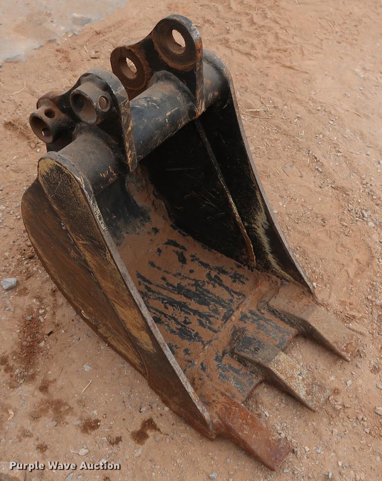 image for item FI9760 2014 Caterpillar 300.9D mini excavator