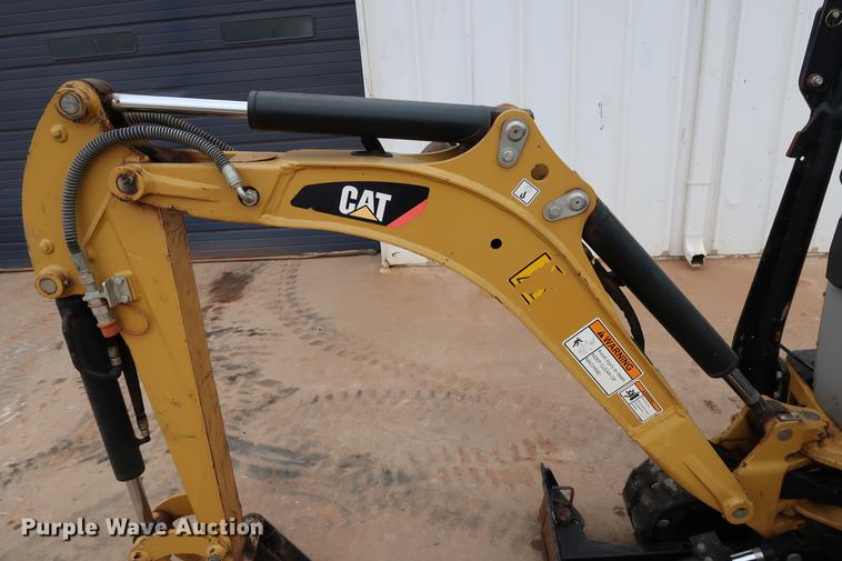 image for item FI9760 2014 Caterpillar 300.9D mini excavator