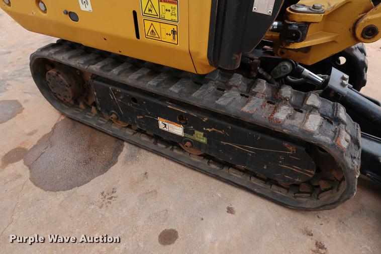 image for item FI9760 2014 Caterpillar 300.9D mini excavator