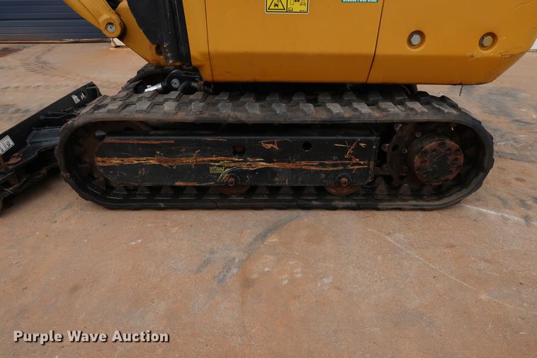 image for item FI9760 2014 Caterpillar 300.9D mini excavator