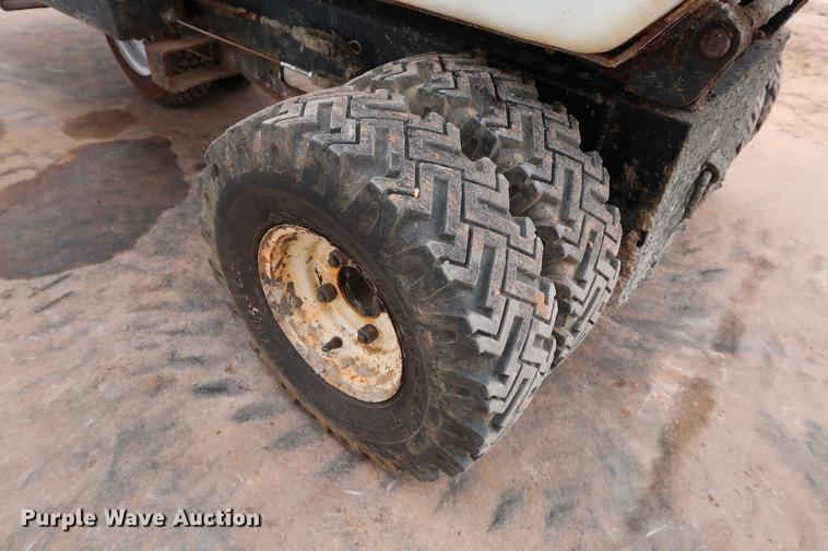 image for item FI9761 2012 Multiquip Whiteman WBH16FSB concrete dispenser