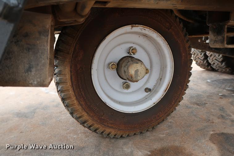 image for item FI9761 2012 Multiquip Whiteman WBH16FSB concrete dispenser