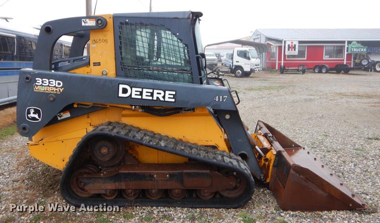 image for item FQ9502 2010 John Deere 333D skid steer