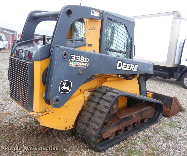 image for item FQ9502 2010 John Deere 333D skid steer