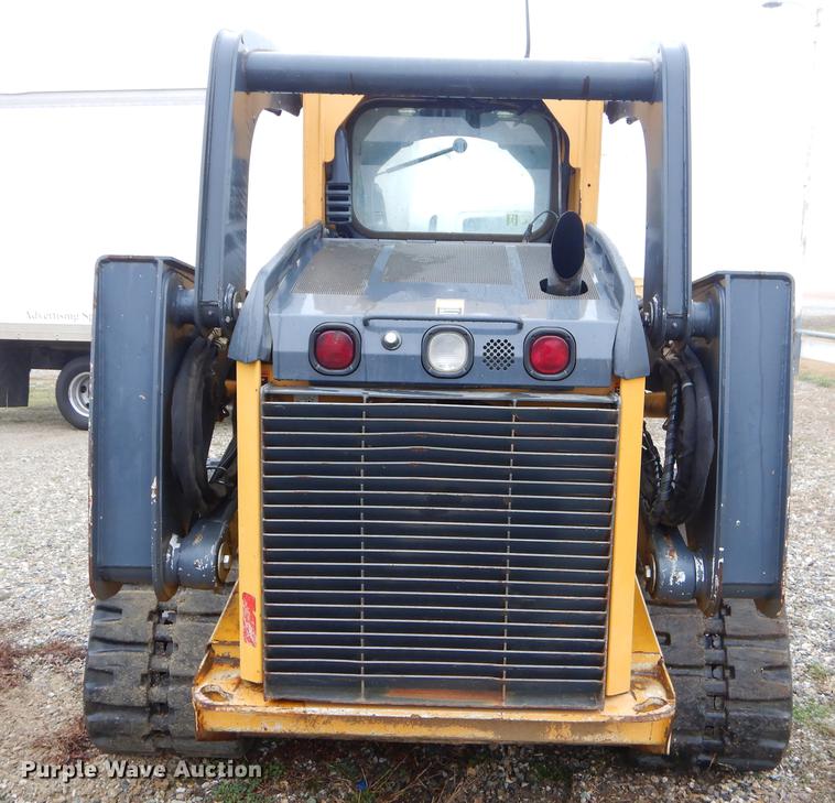 image for item FQ9502 2010 John Deere 333D skid steer