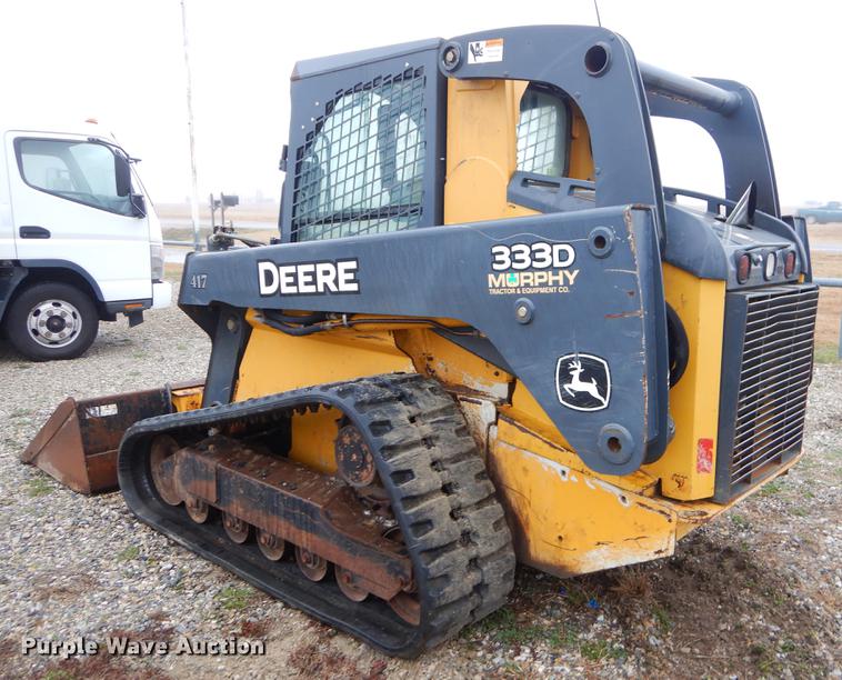 image for item FQ9502 2010 John Deere 333D skid steer