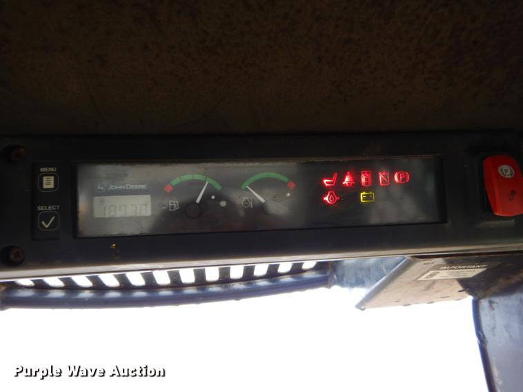 image for item FQ9504 2007 John Deere CT322 skid steer