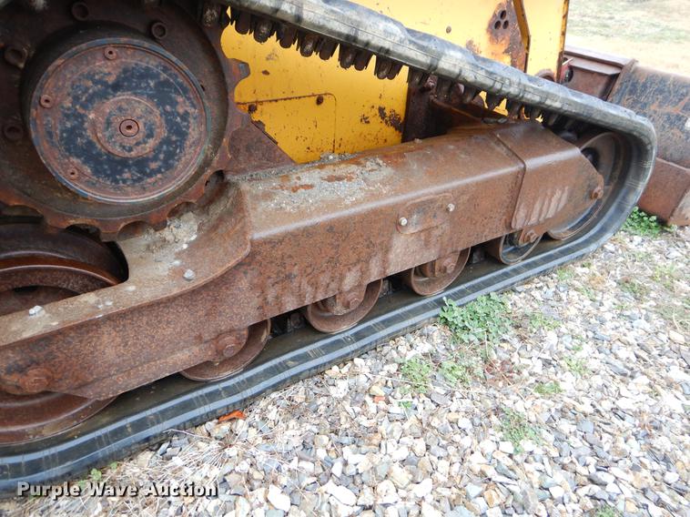 image for item FQ9504 2007 John Deere CT322 skid steer