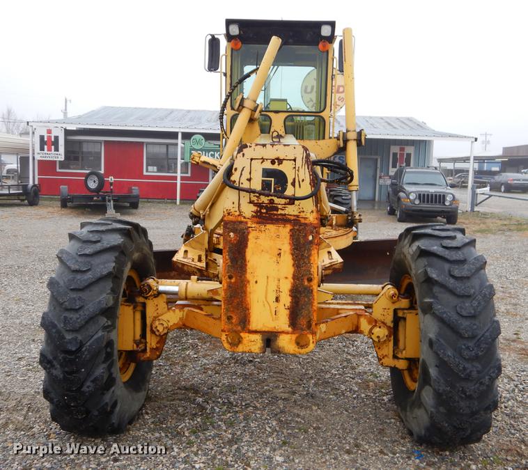 image for item FQ9505 1990 Dresser 850 motor grader