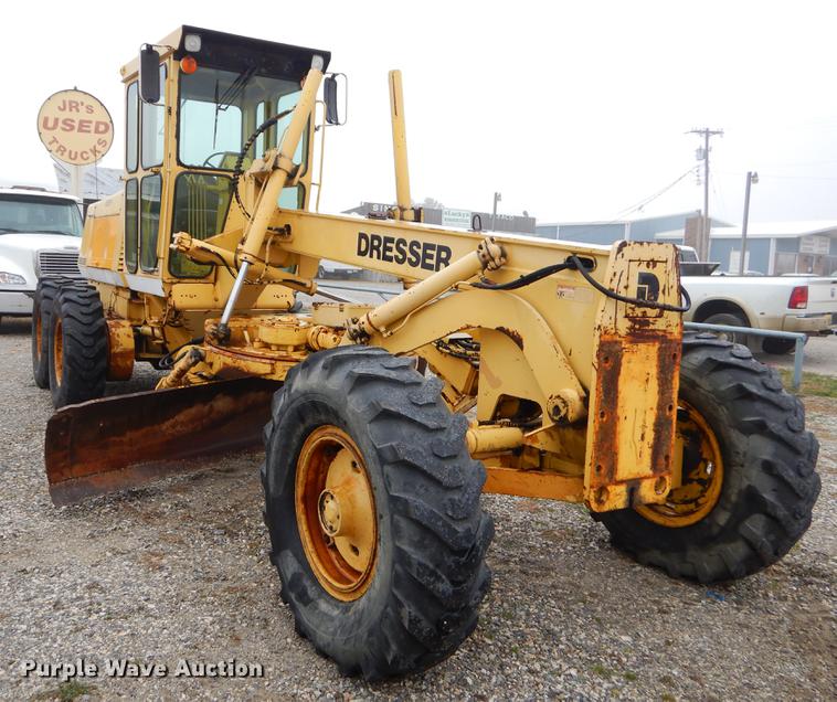 image for item FQ9505 1990 Dresser 850 motor grader