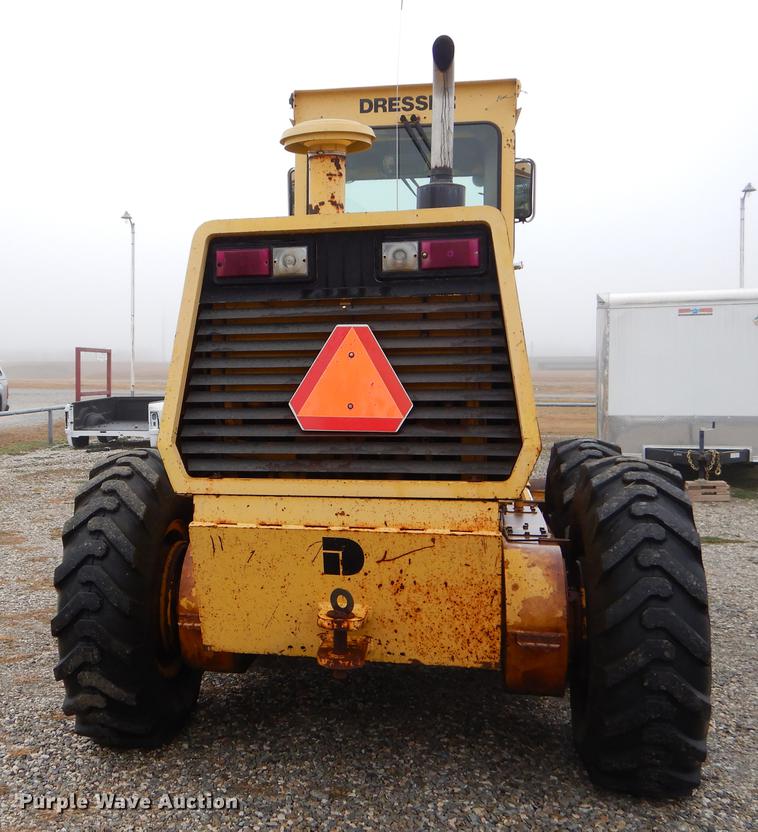 image for item FQ9505 1990 Dresser 850 motor grader