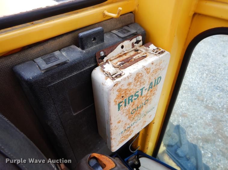 image for item FQ9505 1990 Dresser 850 motor grader