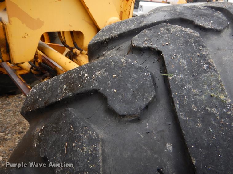 image for item FQ9505 1990 Dresser 850 motor grader