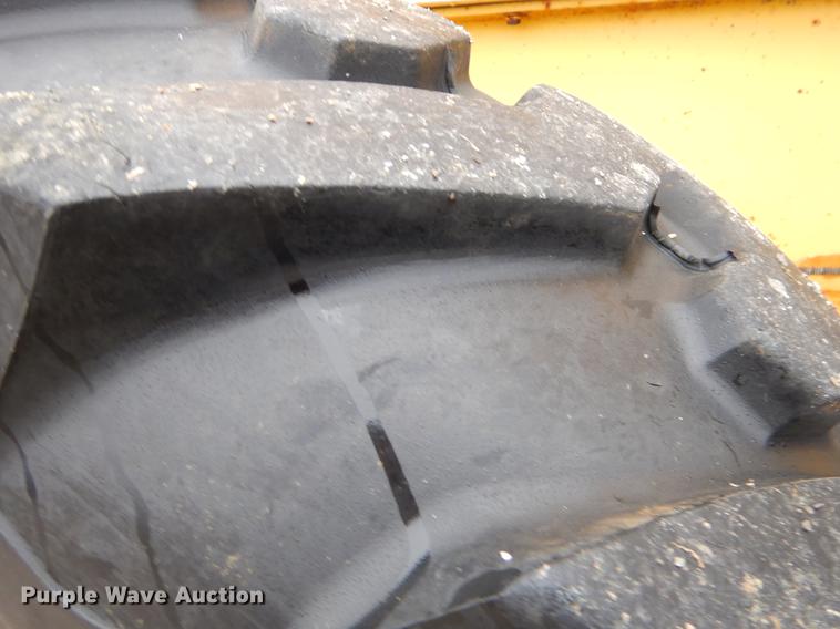 image for item FQ9505 1990 Dresser 850 motor grader