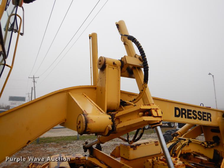 image for item FQ9505 1990 Dresser 850 motor grader