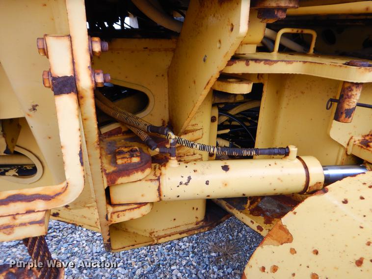 image for item FQ9505 1990 Dresser 850 motor grader