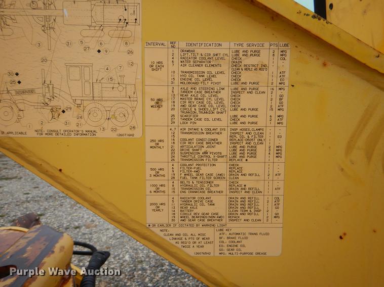 image for item FQ9505 1990 Dresser 850 motor grader