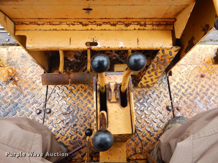 image for item FQ9540 1991 Case 650 dozer