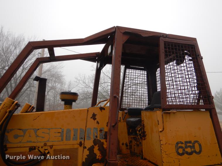 image for item FQ9540 1991 Case 650 dozer