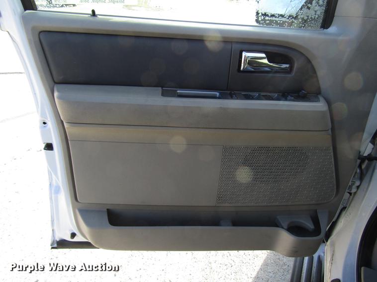 image for item DB6893 2007 Ford Expedition SUV