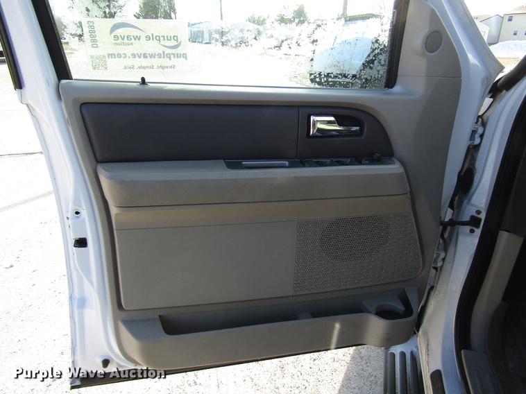 image for item DB6893 2007 Ford Expedition SUV