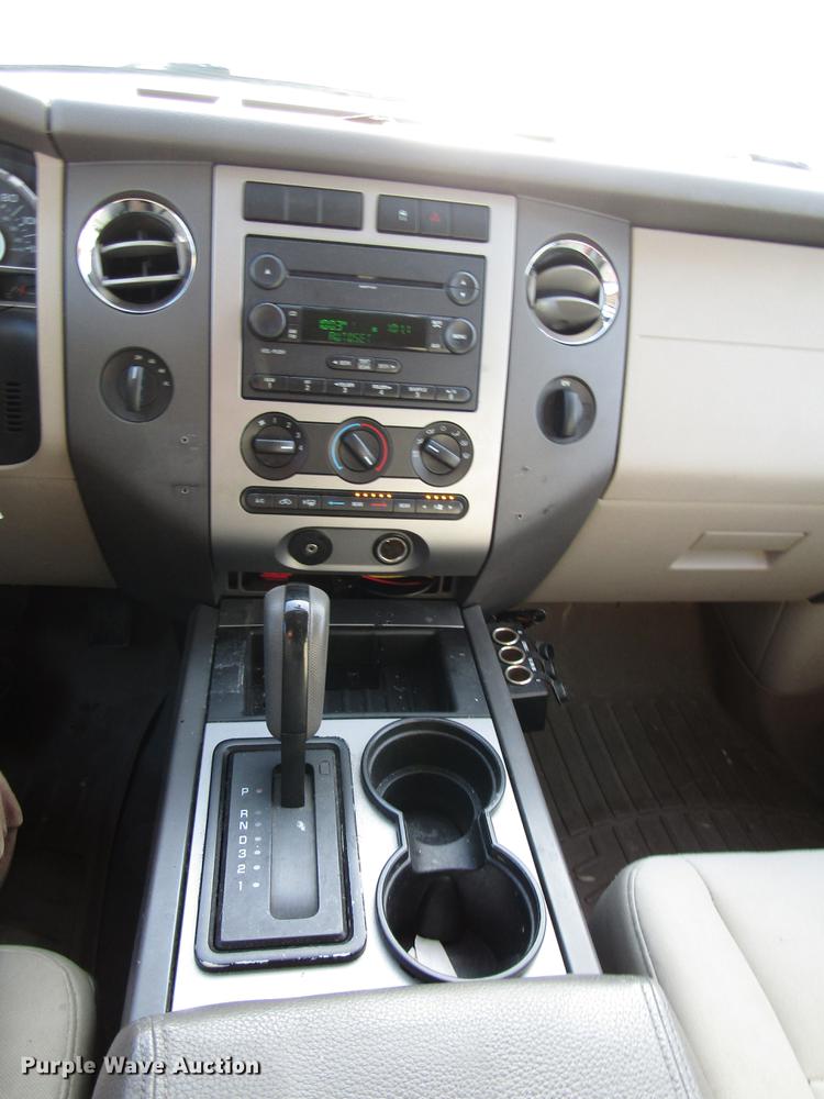 image for item DB6893 2007 Ford Expedition SUV