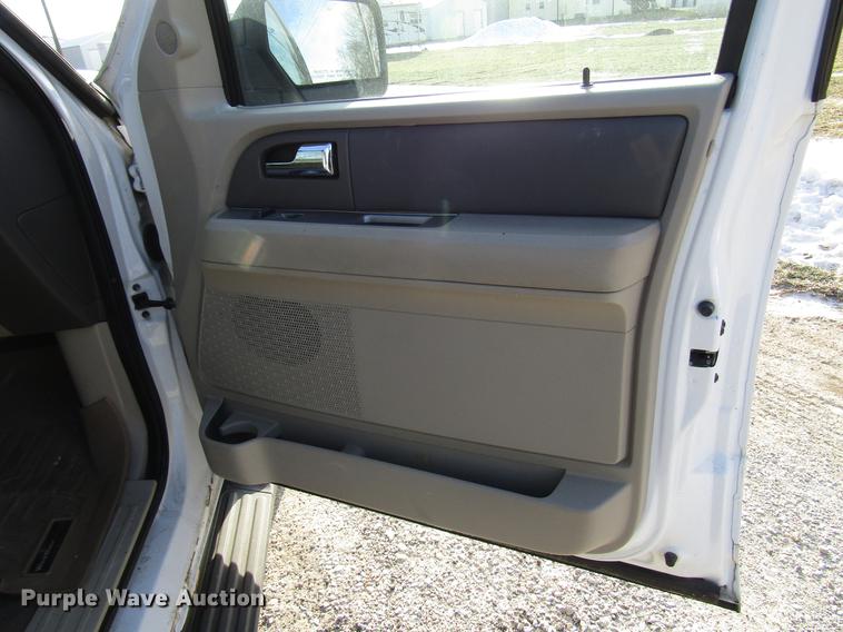 image for item DB6893 2007 Ford Expedition SUV