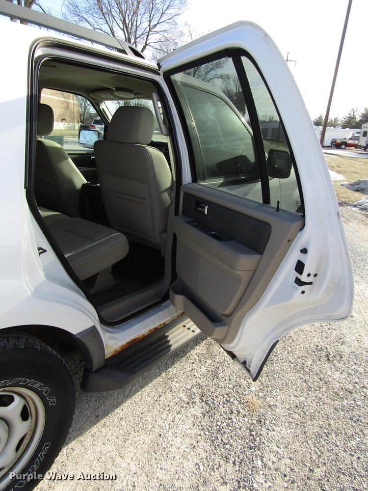 image for item DB6893 2007 Ford Expedition SUV