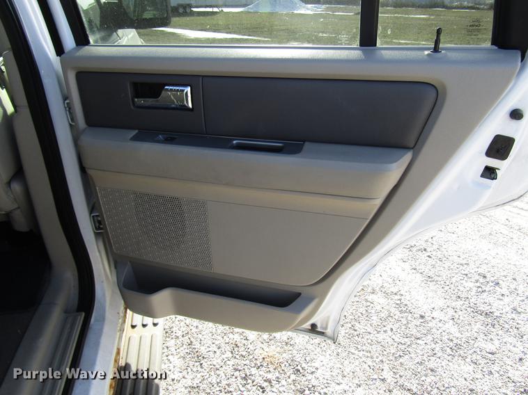 image for item DB6893 2007 Ford Expedition SUV