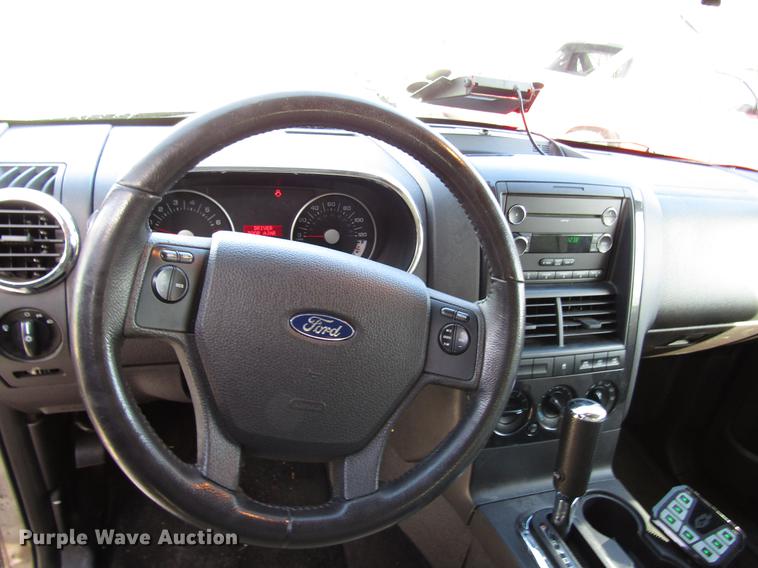 image for item DB6894 2008 Ford Explorer SUV