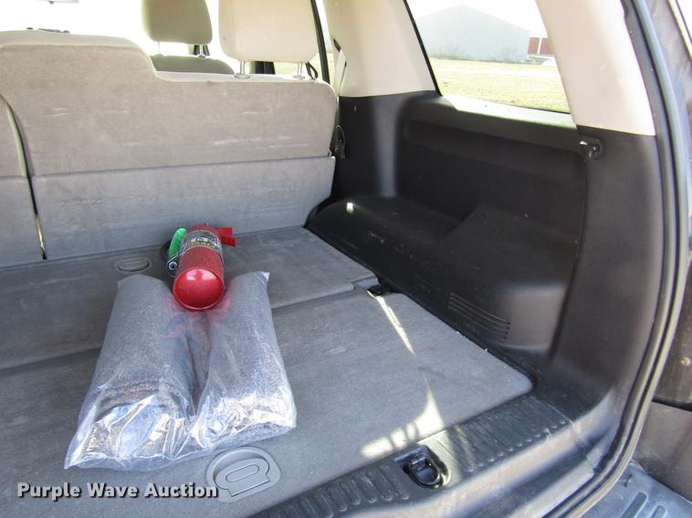 image for item DB6894 2008 Ford Explorer SUV