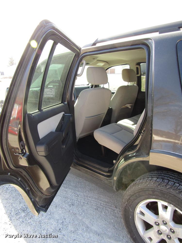 image for item DB6894 2008 Ford Explorer SUV
