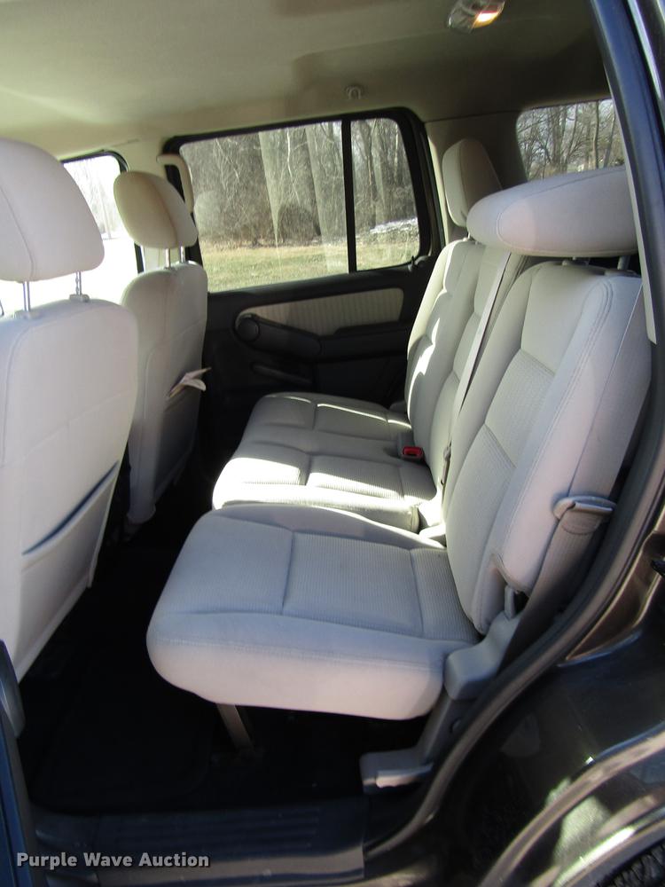 image for item DB6894 2008 Ford Explorer SUV