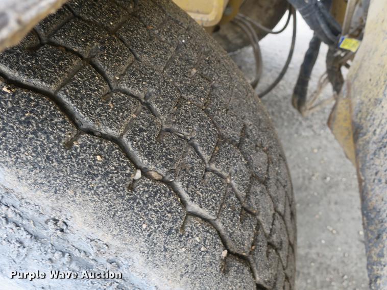 image for item DB8897 2000 Rosco Spread Pro chip spreader