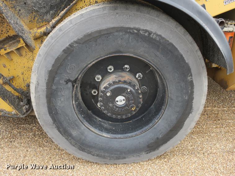 image for item DB8897 2000 Rosco Spread Pro chip spreader