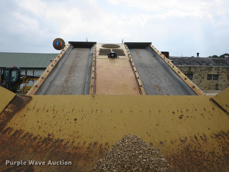 image for item DB8897 2000 Rosco Spread Pro chip spreader