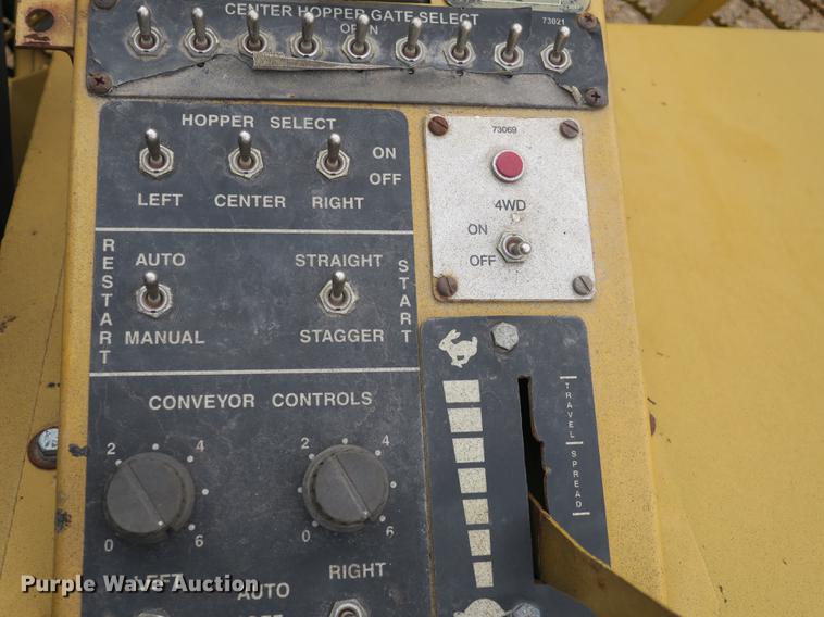 image for item DB8897 2000 Rosco Spread Pro chip spreader