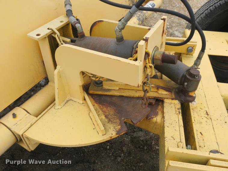 image for item DB8901 Sweepster TH84P2PM002 angle broom