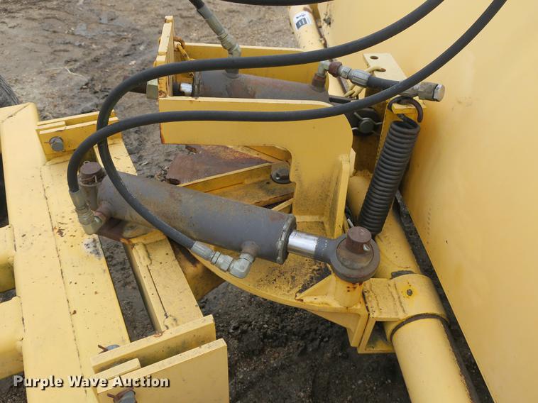 image for item DB8901 Sweepster TH84P2PM002 angle broom