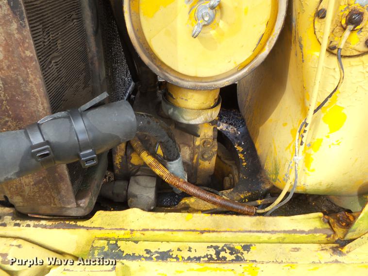 image for item DD2347 1974 John Deere 302A landscape tractor