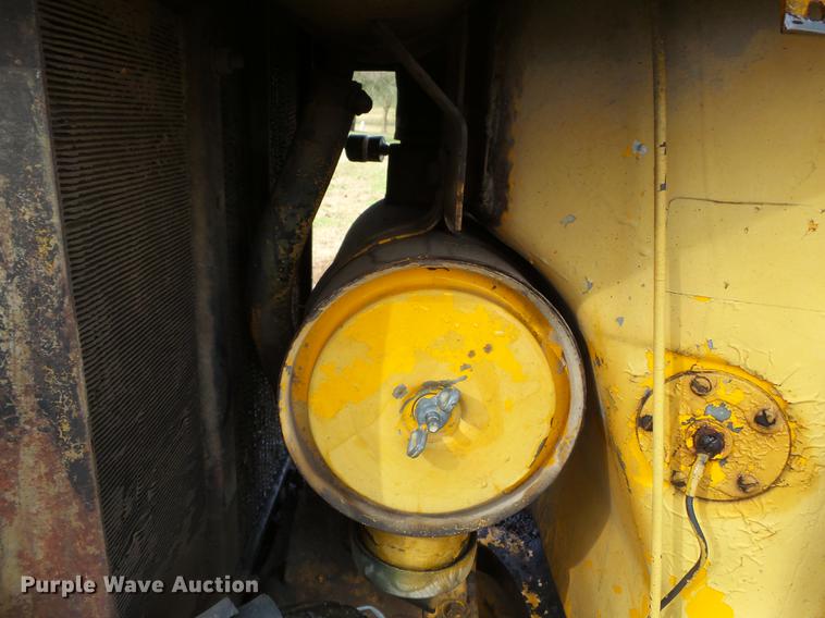 image for item DD2347 1974 John Deere 302A landscape tractor