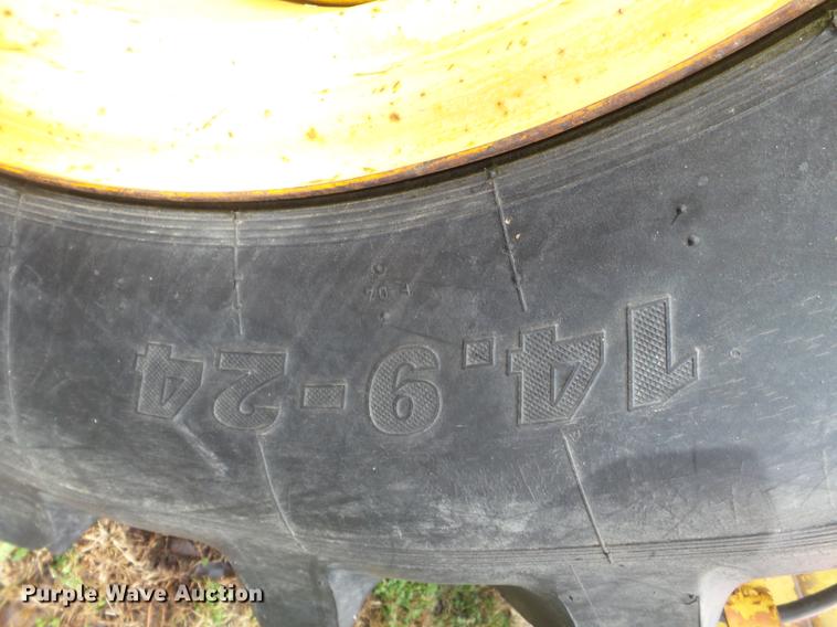 image for item DD2347 1974 John Deere 302A landscape tractor